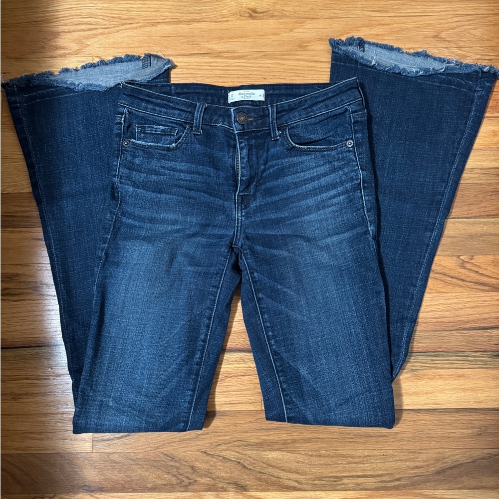Abercrombie & Fitch Blue Low Rise Flare Leg Jeans Size 0 (25/34)